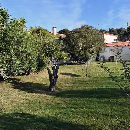 Casal Laranjeiras Обидуш